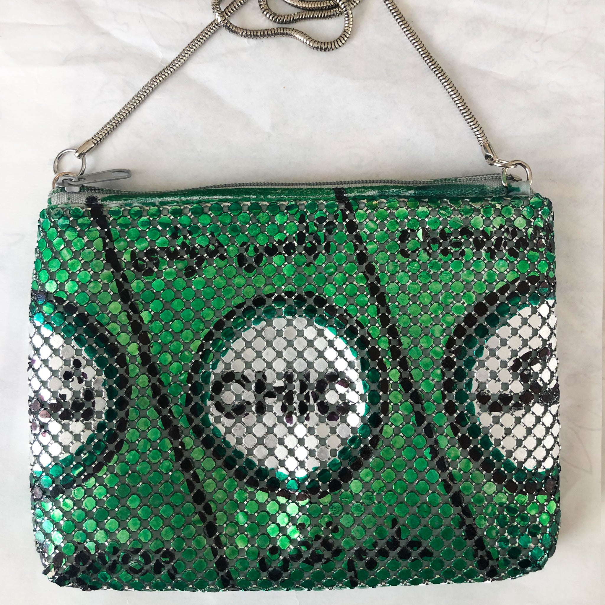 "CHIC"  Green Mint Chewing Gum  bag